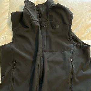 North Face men’s vest, black XXL